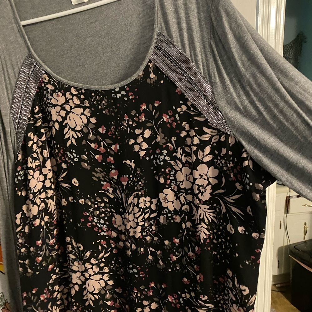 Floral Print Top with Gray Sleeves
